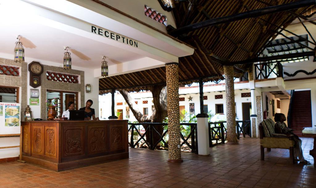 Mangro Hotel Diani Beach Esterno foto